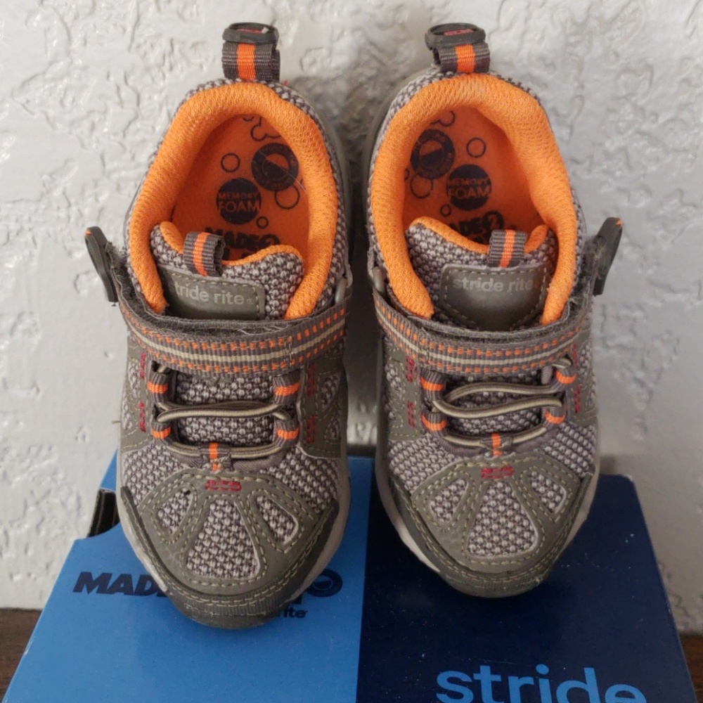 Stride Rite Made2Play Sneakers